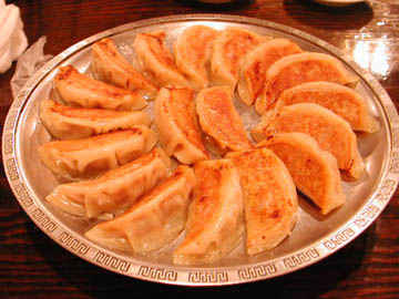 羽衣の「焼いた餃子」３人前