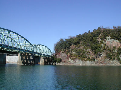 木曽川と犬山橋